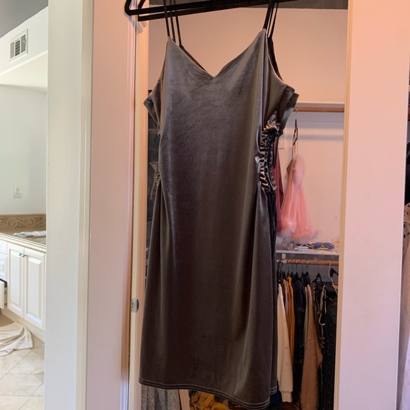 Suede olive Pewter dress with cut outs - Picture 2 of 6